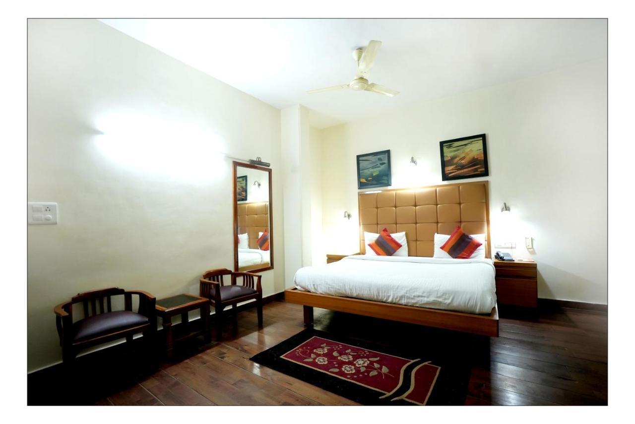 Hotel Oscar - Hauz Khas Nové Dillí Exteriér fotografie