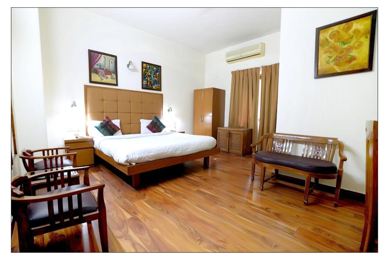 Hotel Oscar - Hauz Khas Nové Dillí Exteriér fotografie